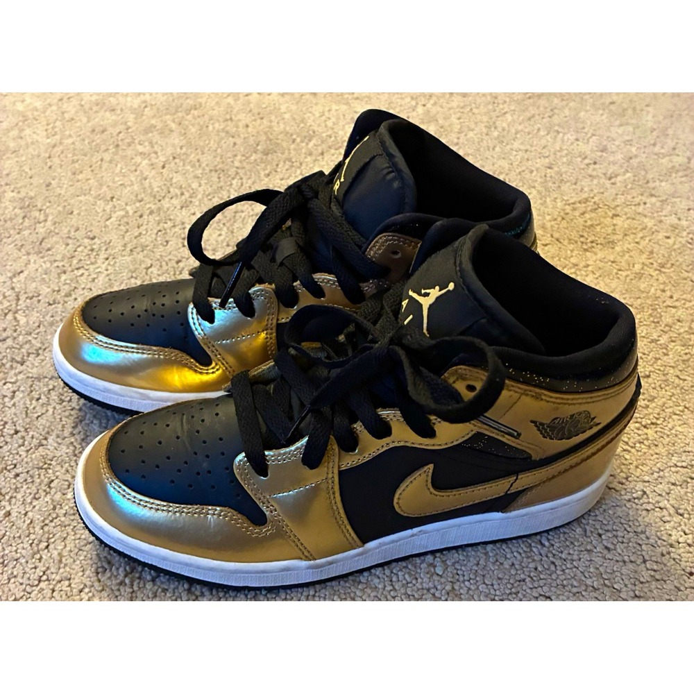 Jordan Air Jordan 1 Mid Boys Black/Gold Mid Top Lace Up Sneakers US 4.5Y